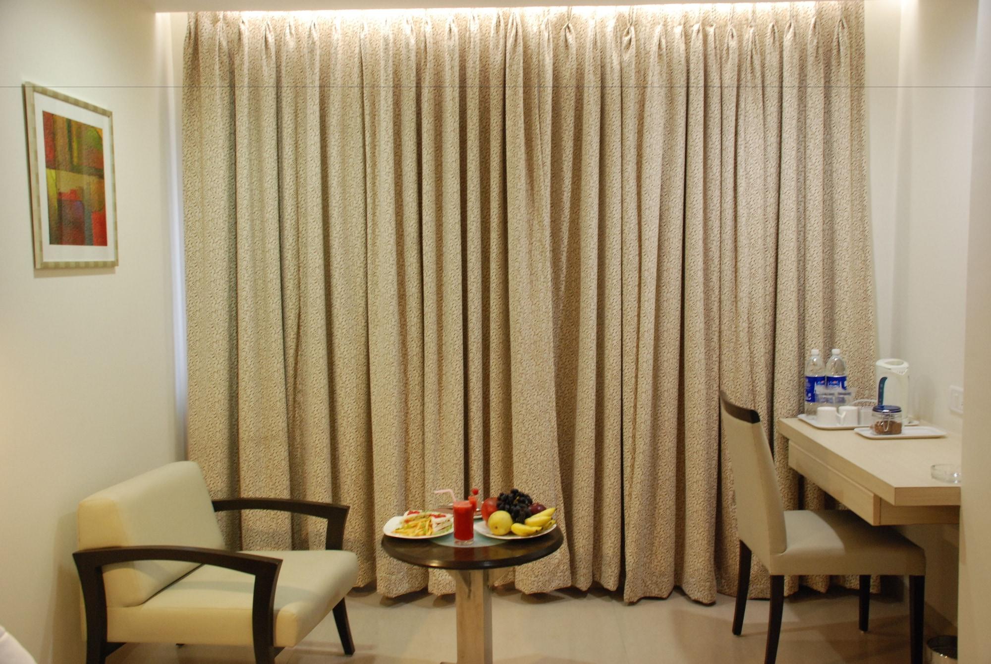 The Oriental Residency Mumbai Exterior foto